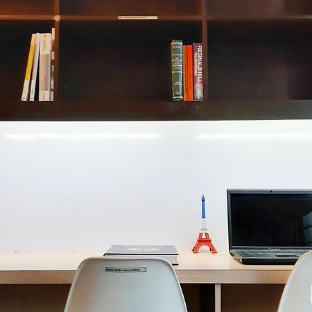 Monchere Dormitory Манила Екстериор снимка