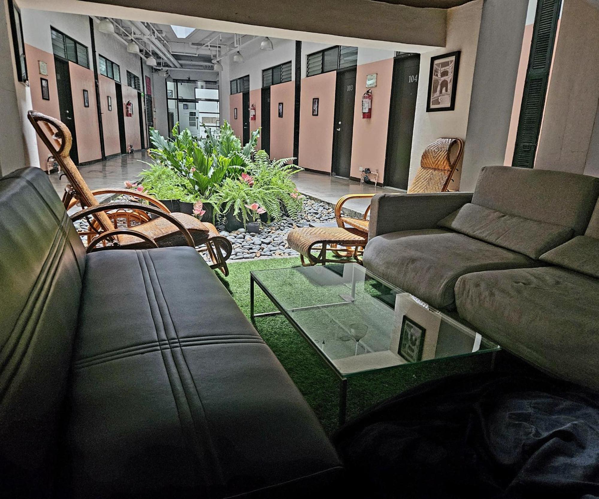 Monchere Dormitory Манила Екстериор снимка