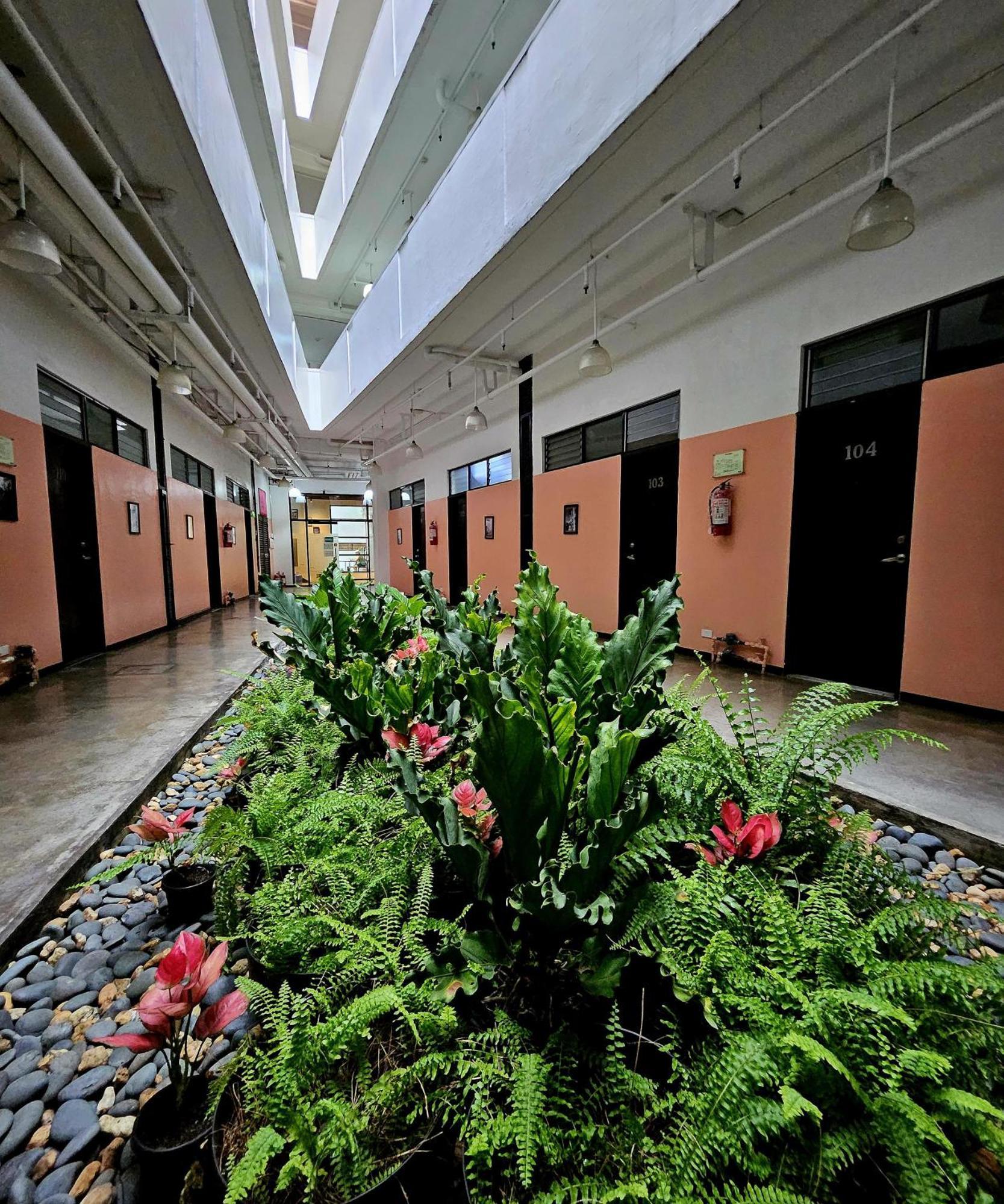 Monchere Dormitory Манила Екстериор снимка